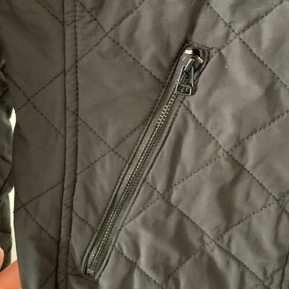 Gap Quilted Bomber Style Jacket - Picture 4 of 10